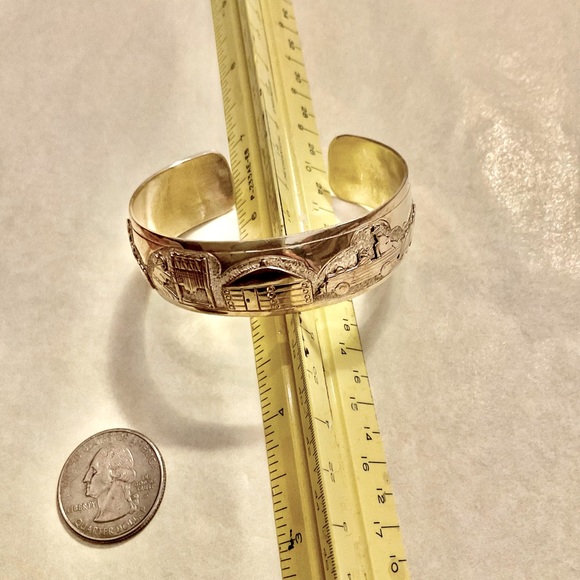 Sterling Silver carved cuff bangle - Picture 4 of 4